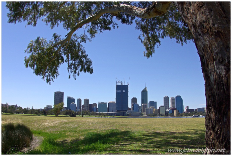 Perth from across the Swan river